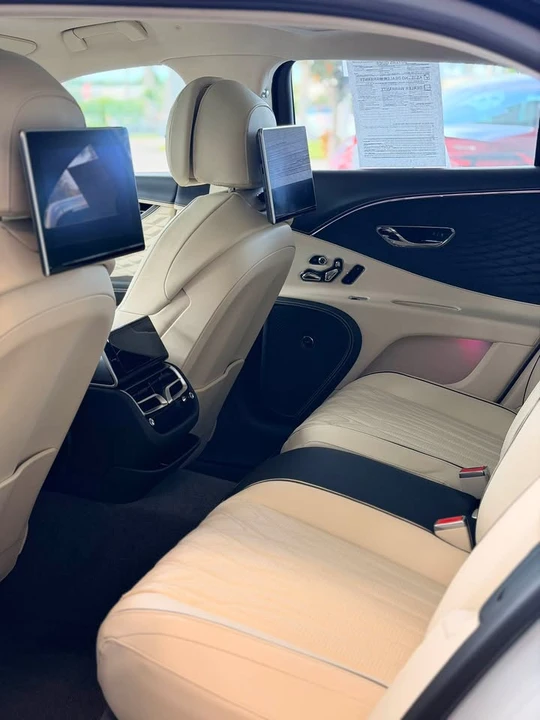 2026 Bentley - Image 10 of 20