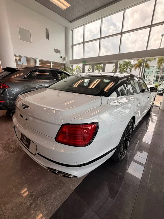 2026 Bentley - Image 7 of 20