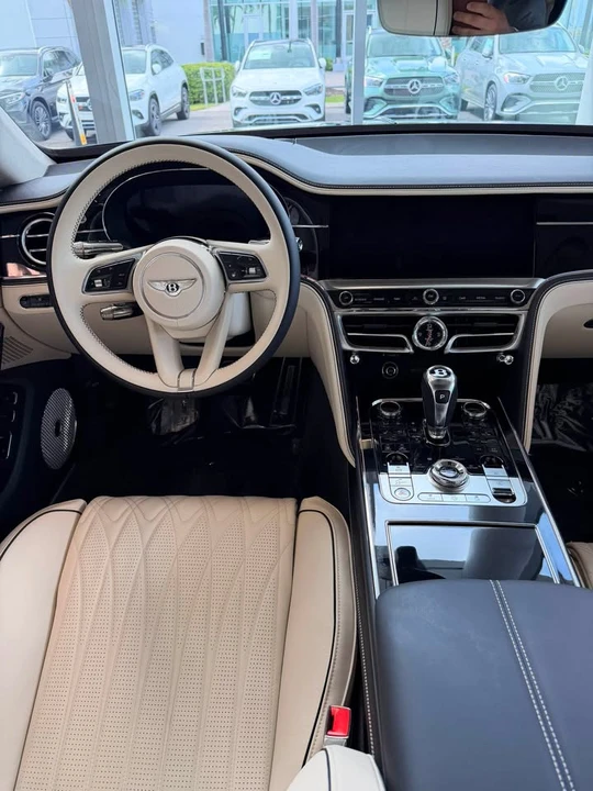 2026 Bentley - Image 13 of 20