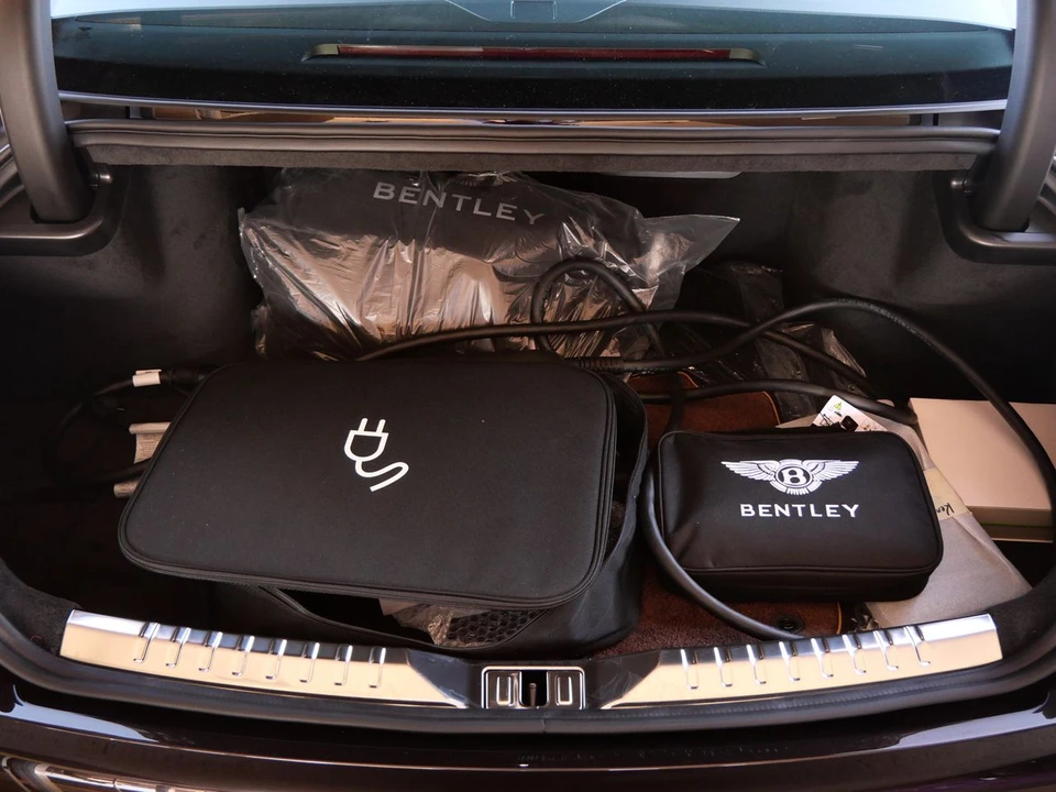 2026 Bentley Continental - Image 29 of 31