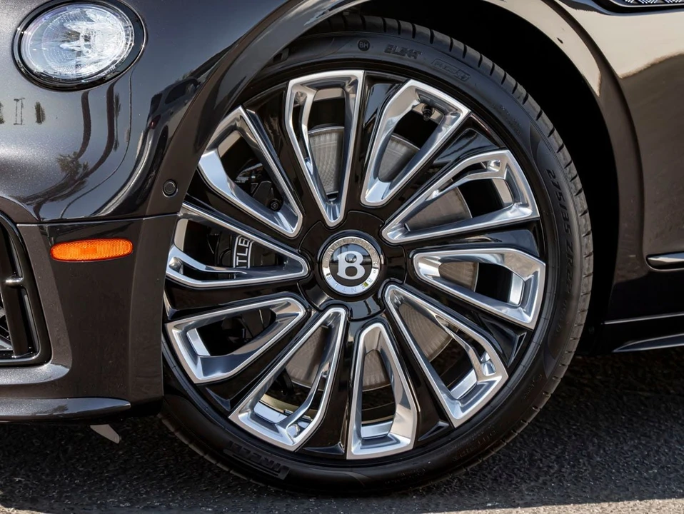 2026 Bentley Continental - Image 15 of 31