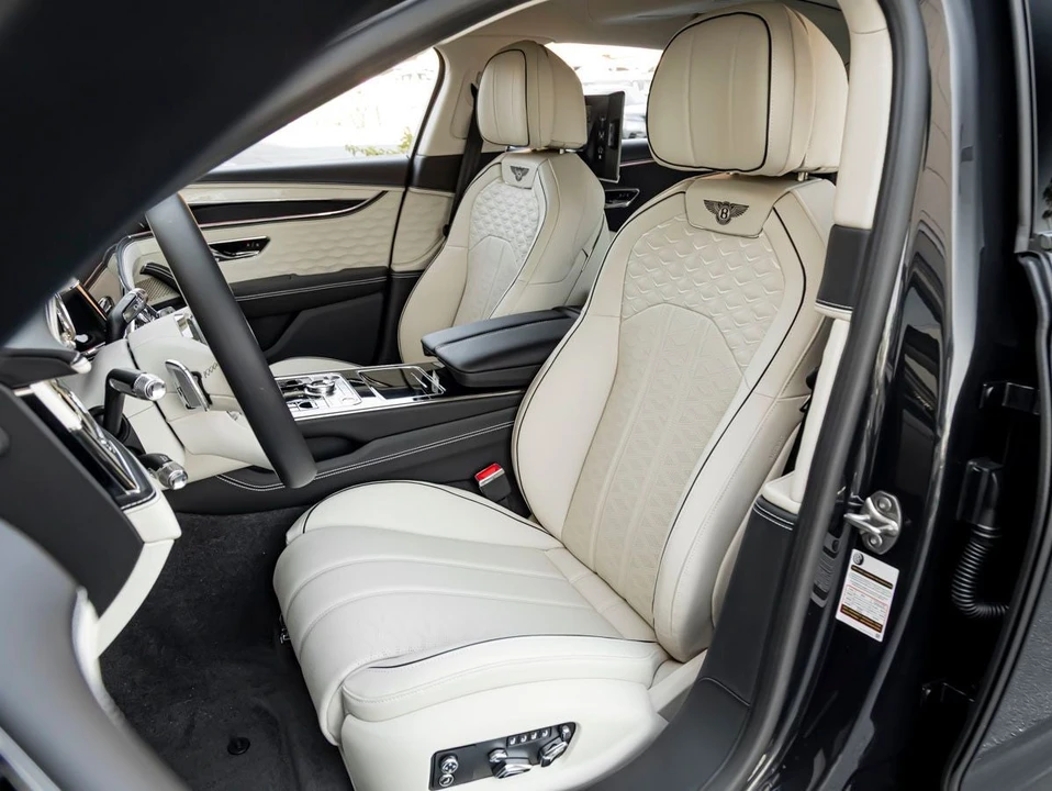2026 Bentley Continental - Image 19 of 31