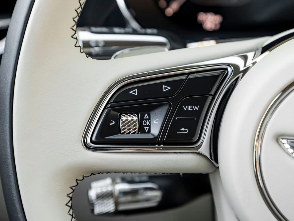 2026 Bentley Continental - Image 23 of 31