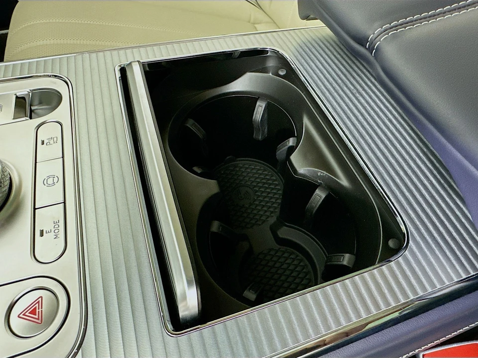 2026 Bentley Continental - Image 31 of 31