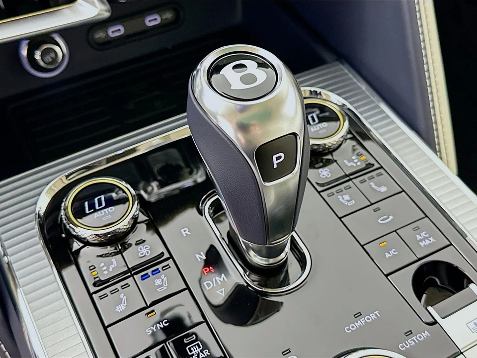 2026 Bentley Continental - Image 29 of 31