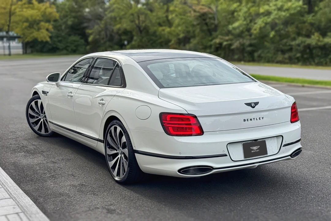 2026 Bentley Continental Flying Spur - Image 10 of 27