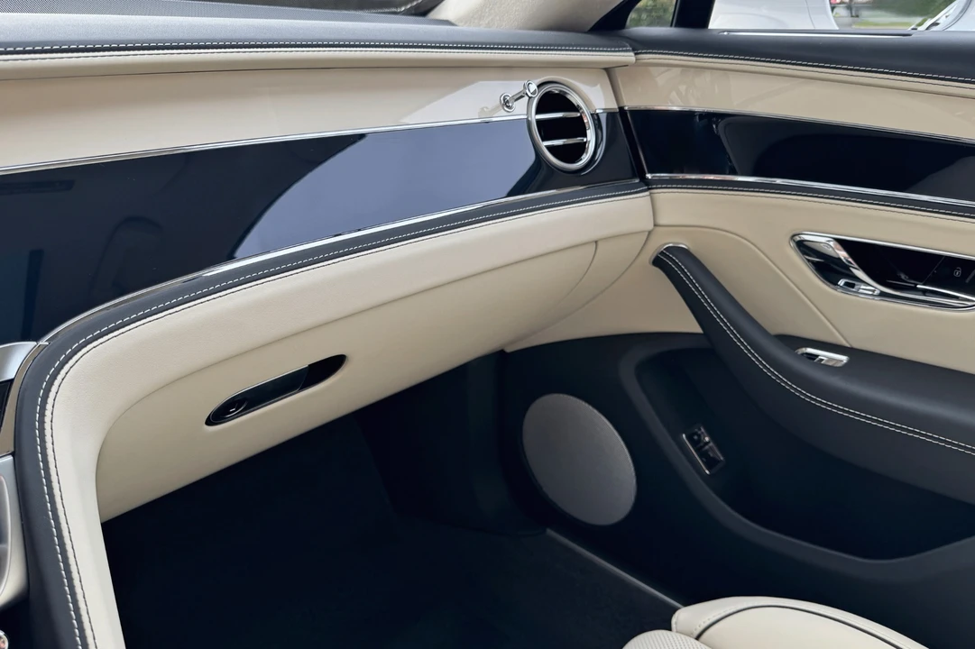 2026 Bentley Continental Flying Spur - Image 20 of 27
