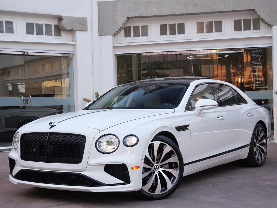 2026 Bentley - Image 11 of 27