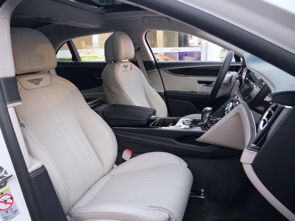2026 Bentley - Image 25 of 27