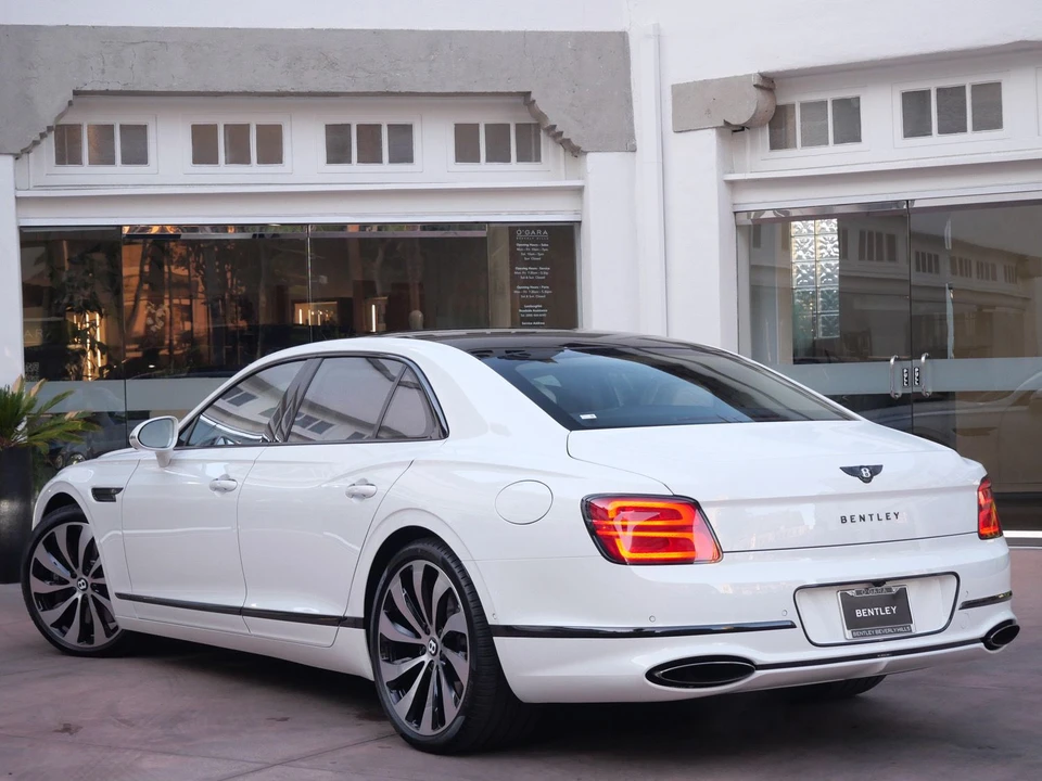 2026 Bentley - Image 3 of 27