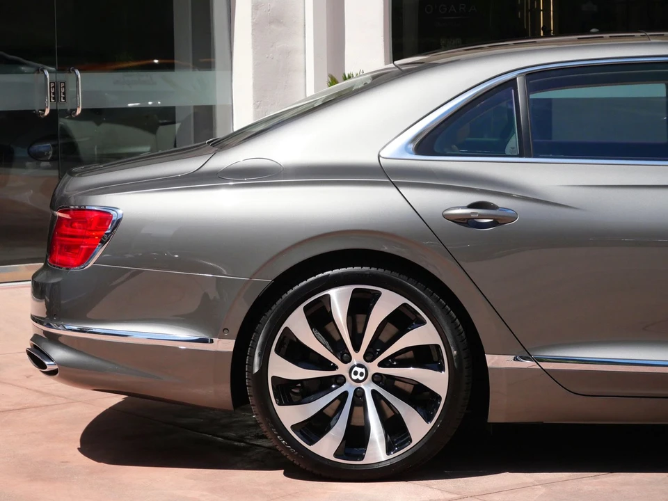 2026 Bentley Continental - Image 8 of 27