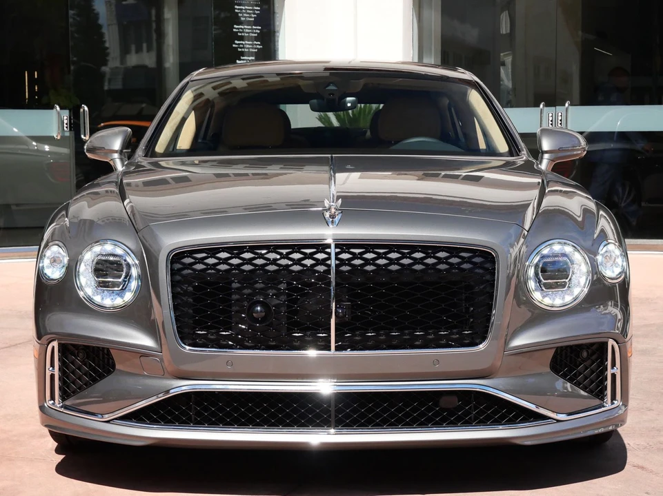 2026 Bentley Continental - Image 10 of 27