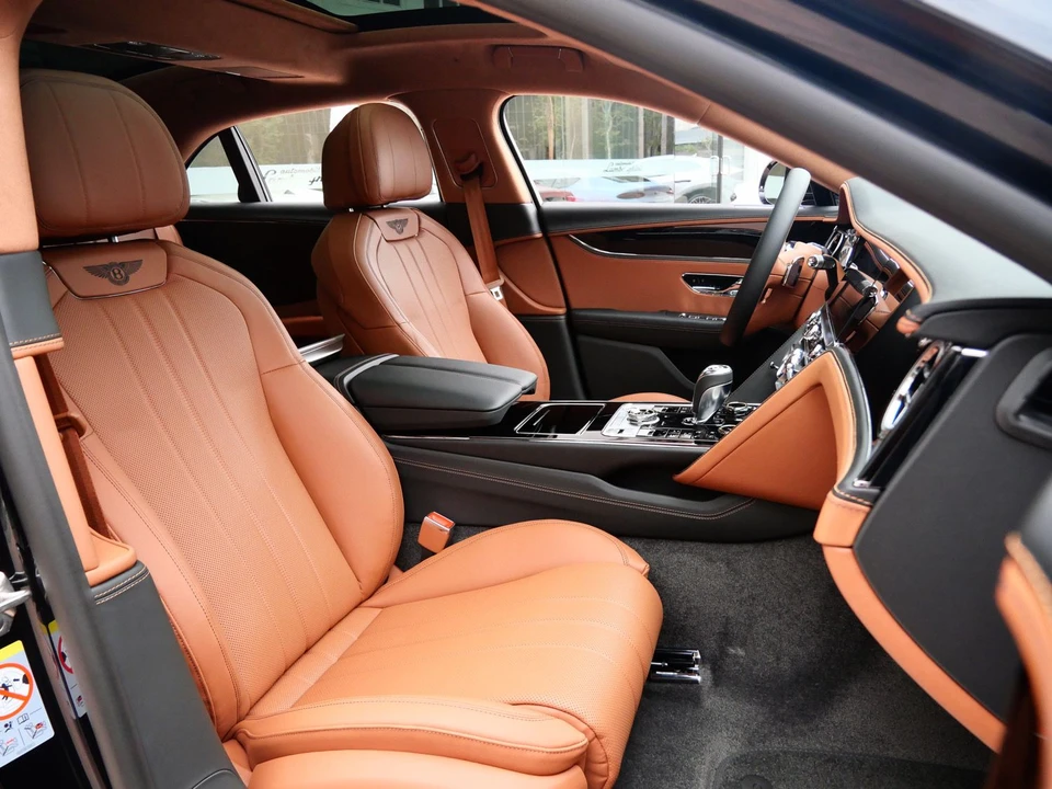 2026 Bentley Continental - Image 25 of 27