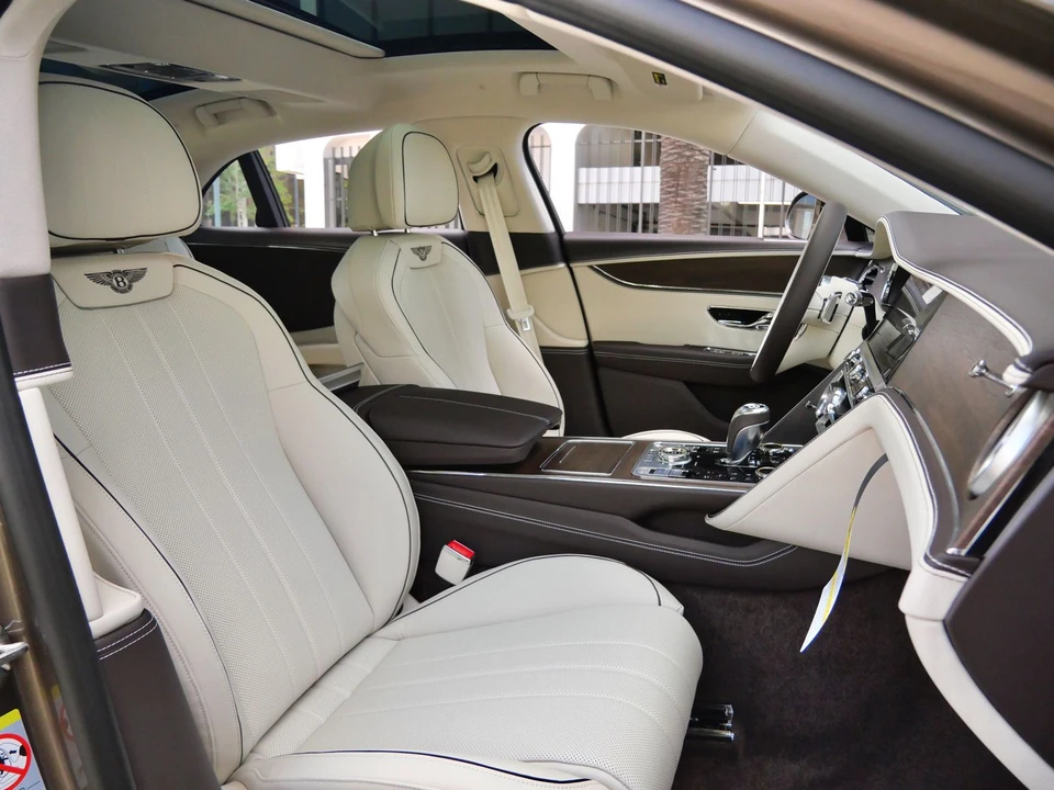 2026 Bentley Continental - Image 18 of 26
