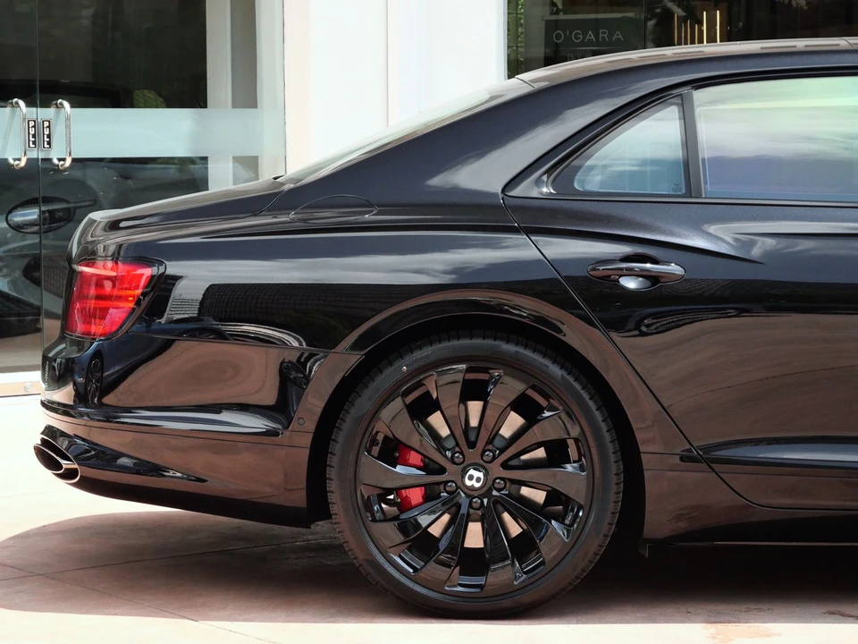 2026 Bentley Continental - Image 10 of 27