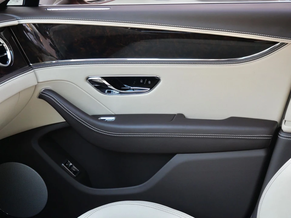 2026 Bentley Continental - Image 16 of 28