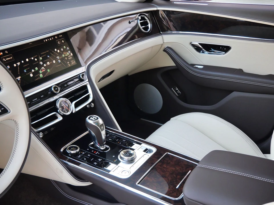 2026 Bentley Continental - Image 15 of 28