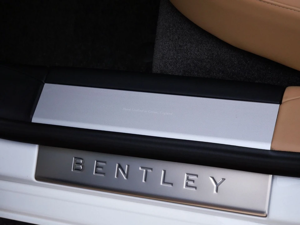 2026 Bentley Continental - Image 18 of 25