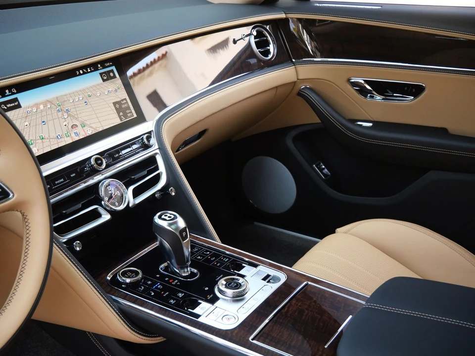2026 Bentley Continental - Image 14 of 25