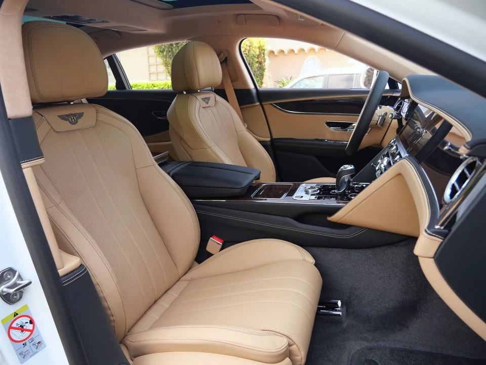 2026 Bentley Continental - Image 23 of 25
