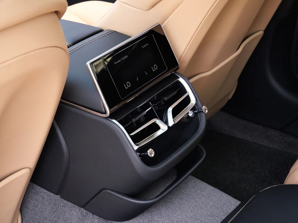 2026 Bentley Continental - Image 19 of 25