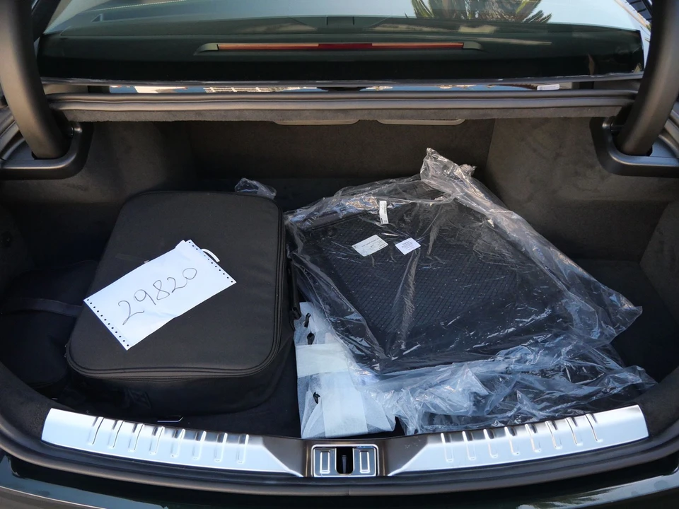 2026 Bentley - Image 23 of 27
