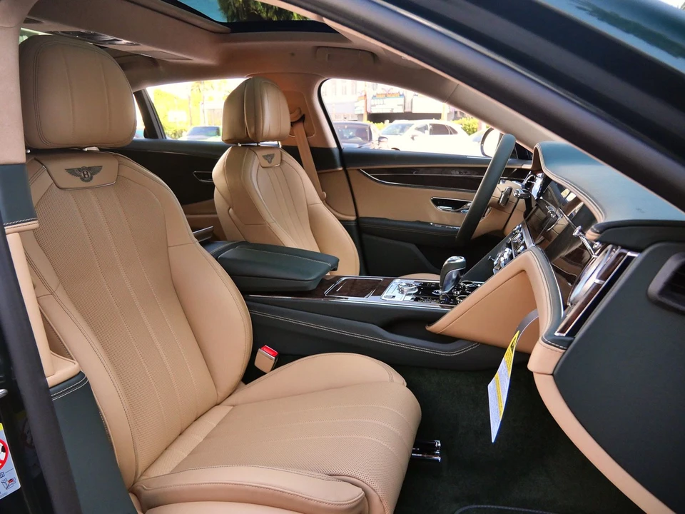 2026 Bentley - Image 24 of 27