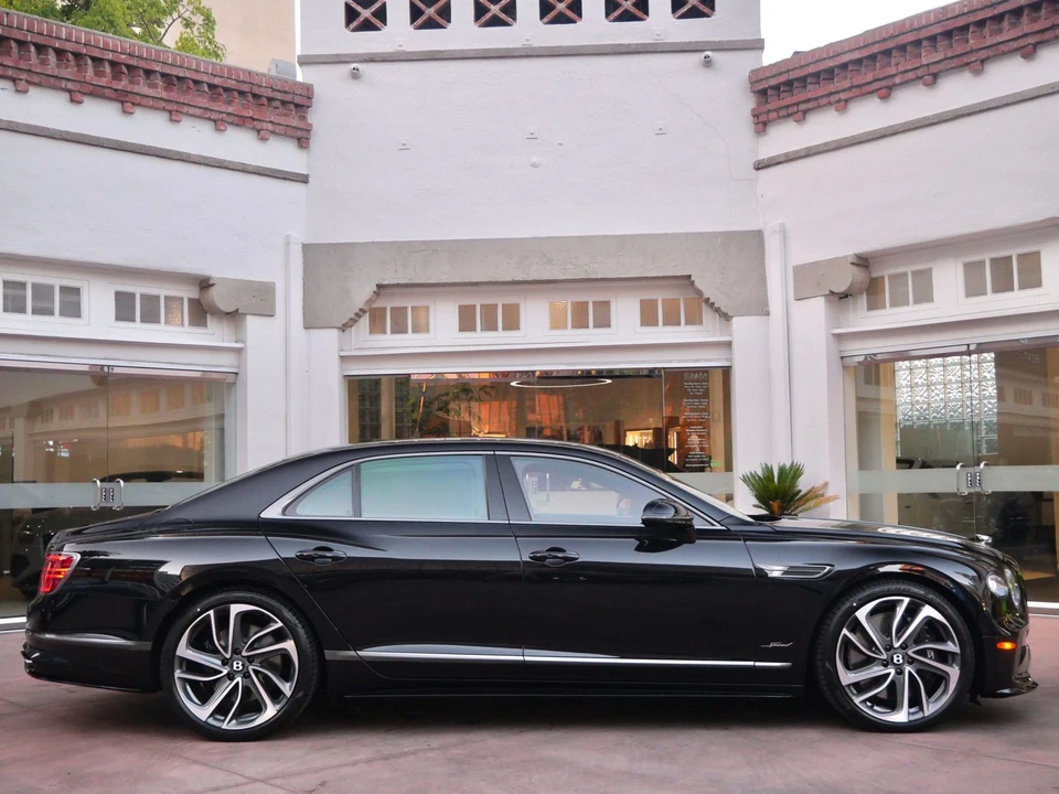 2026 Bentley Continental GT Speed 4th Gen - Image 5 of 27