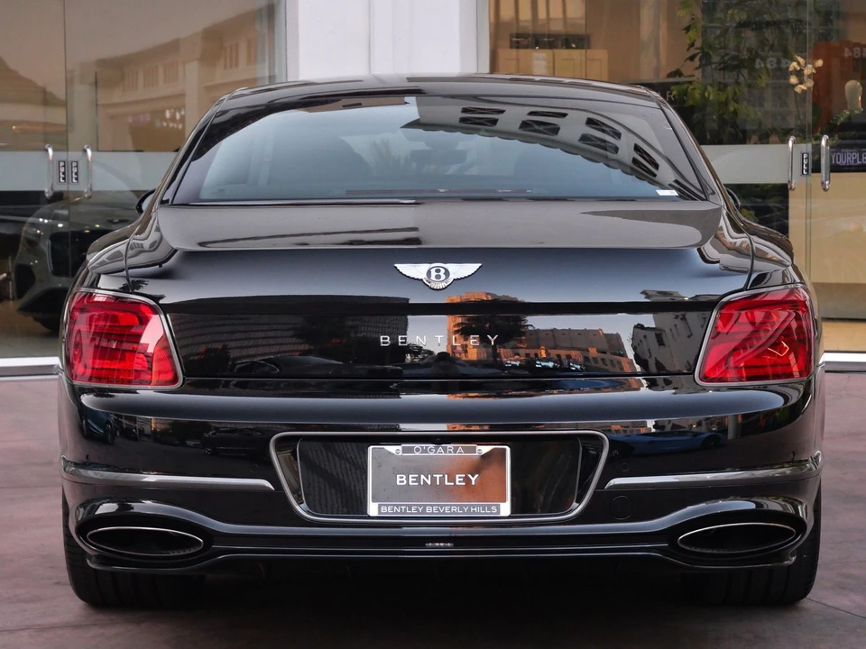 2026 Bentley Continental GT Speed 4th Gen - Image 7 of 27