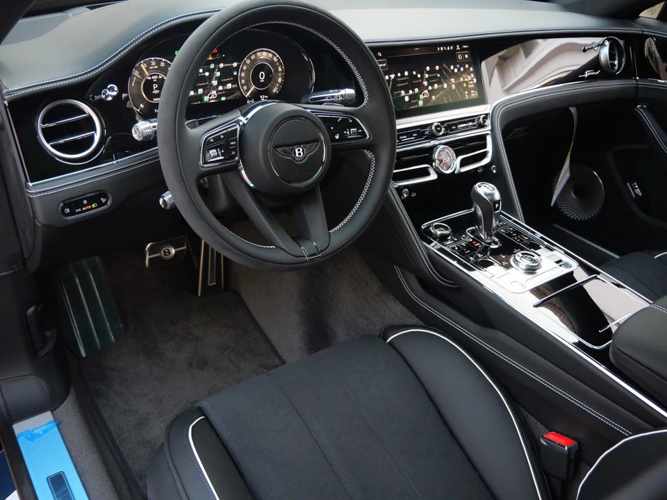 2026 Bentley Continental GT Speed 4th Gen - Image 12 of 27