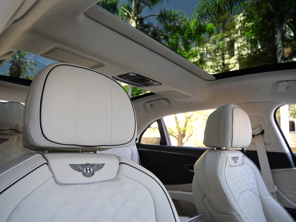 2026 Bentley Continental - Image 27 of 29