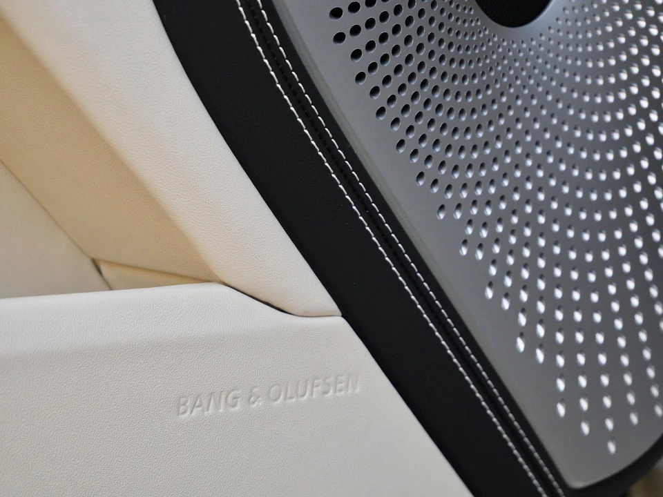 2026 Bentley Continental - Image 23 of 29