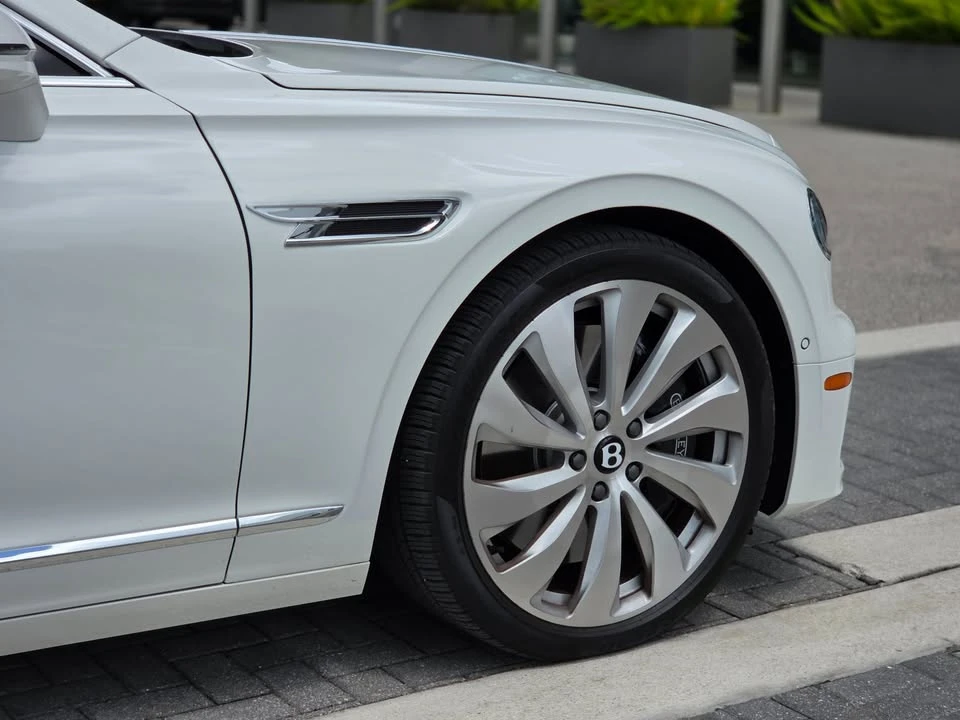 2026 Bentley Continental - Image 4 of 18