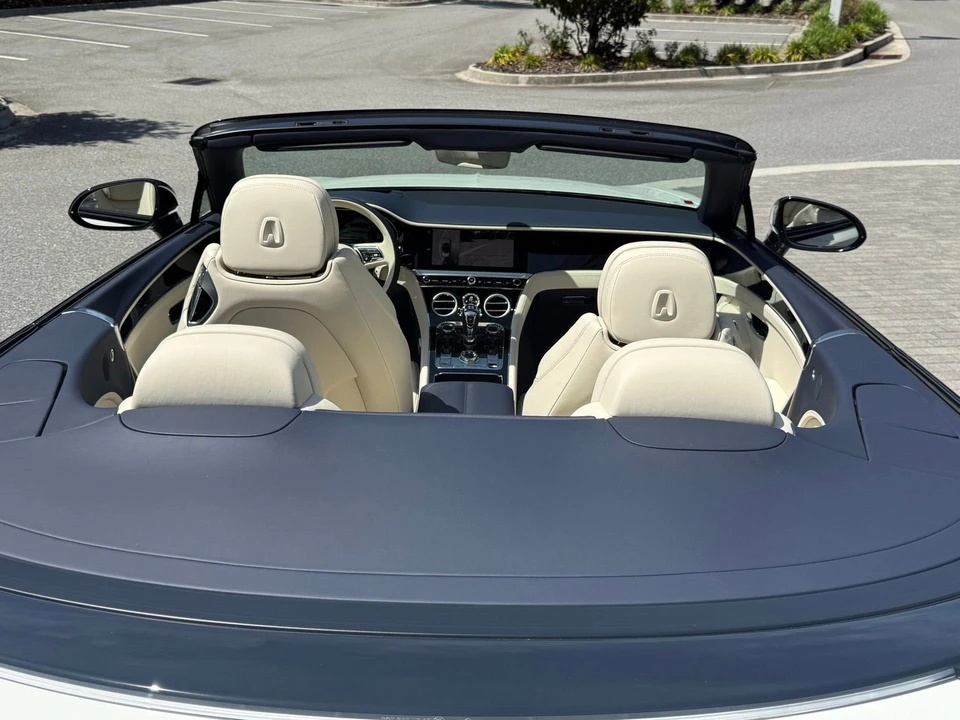 2026 Bentley - Image 25 of 31