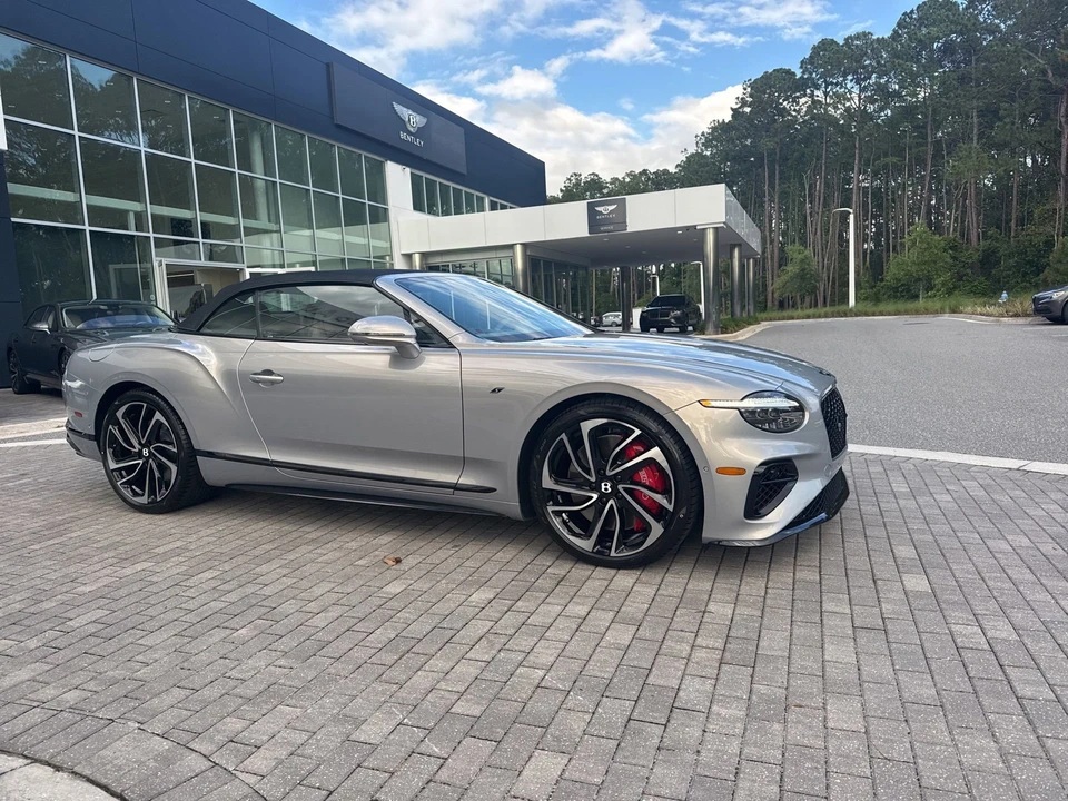 2026 Bentley Continental GTC - Image 7 of 31