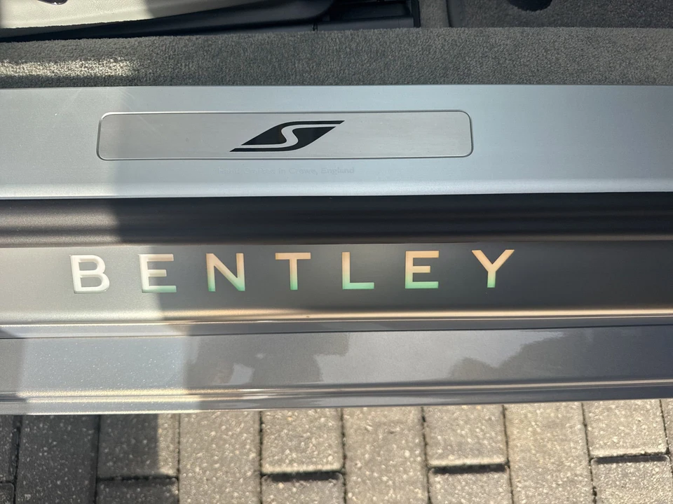 2026 Bentley Continental GTC - Image 29 of 31