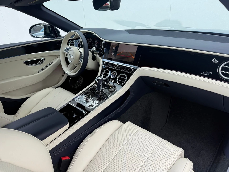 2026 Bentley Continental GTC - Image 2 of 31