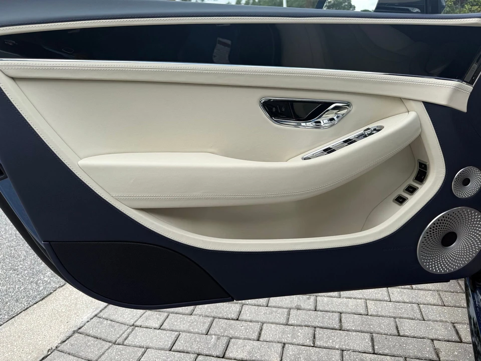 2026 Bentley Continental GTC - Image 30 of 31