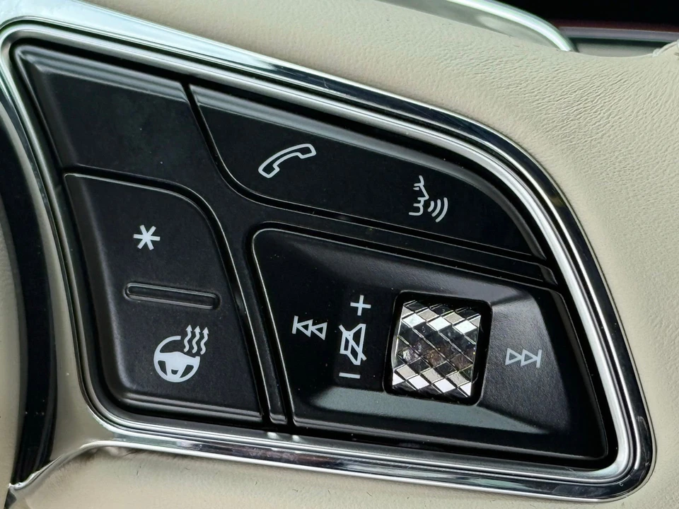2026 Bentley Continental GTC - Image 23 of 31