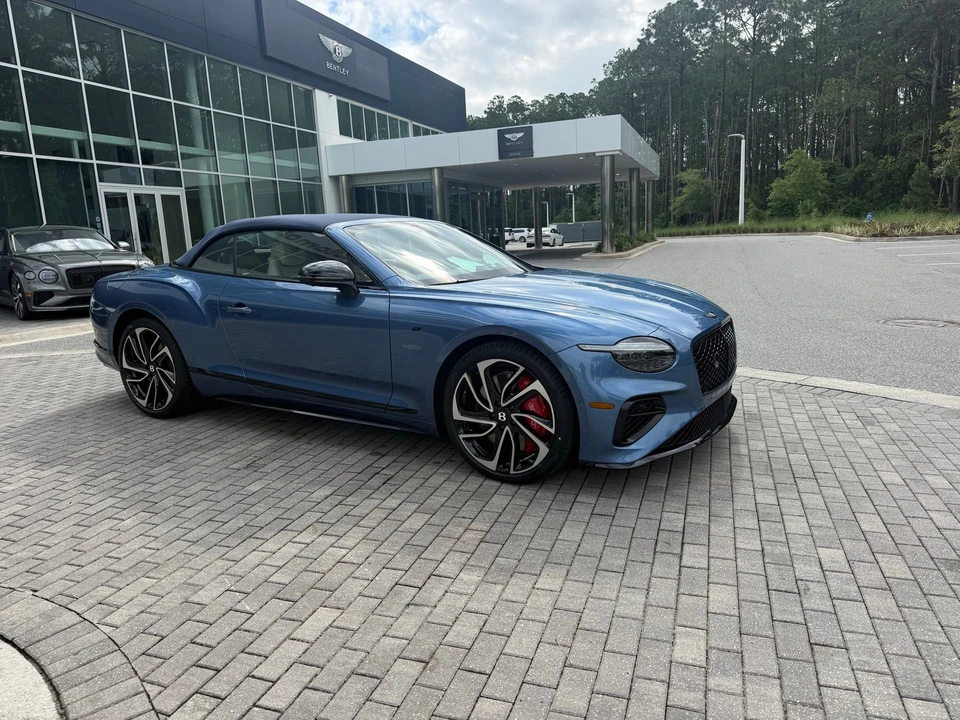 2026 Bentley Continental GTC - Image 7 of 31