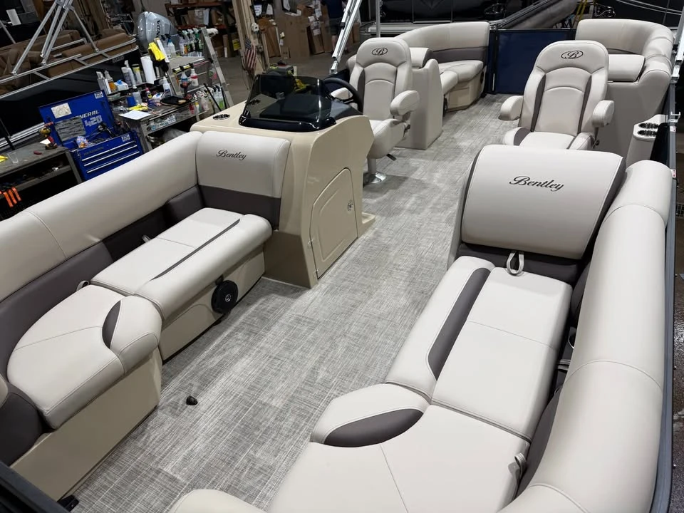 2026 Bentley - Image 16 of 20