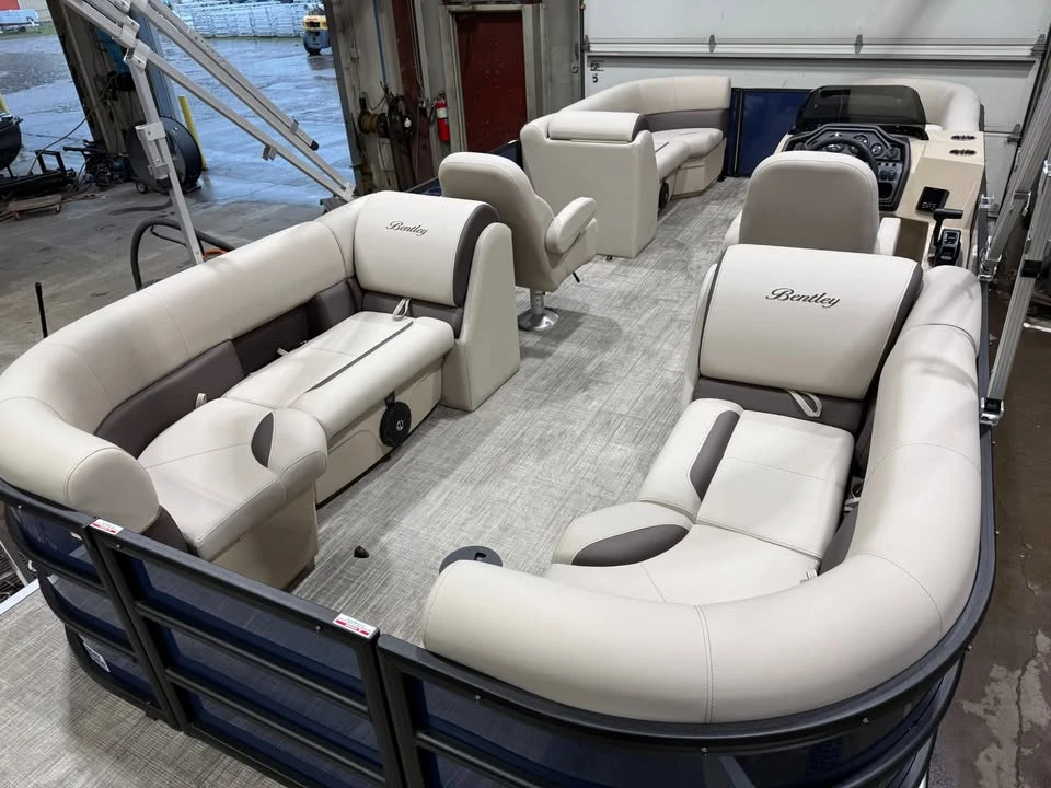 2026 Bentley - Image 15 of 20
