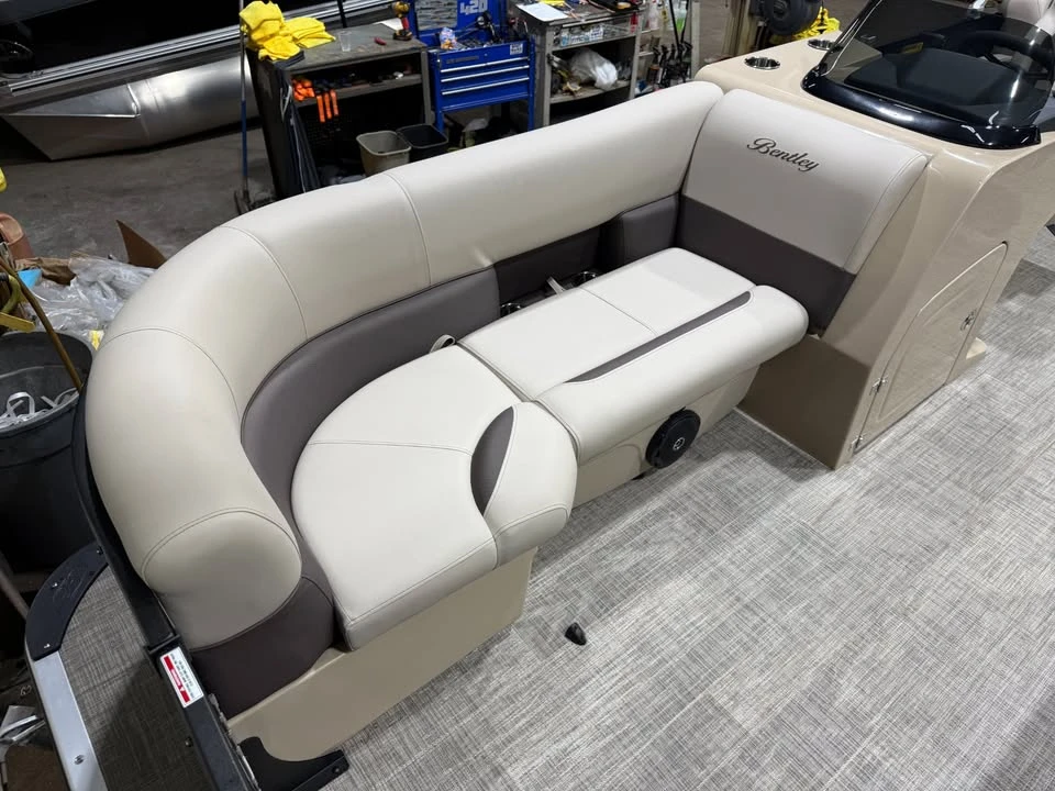 2026 Bentley - Image 8 of 20