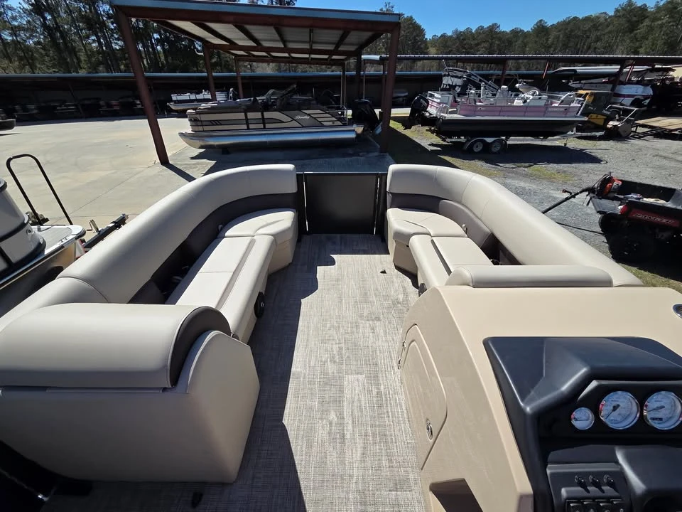 2026 Bentley - Image 6 of 8