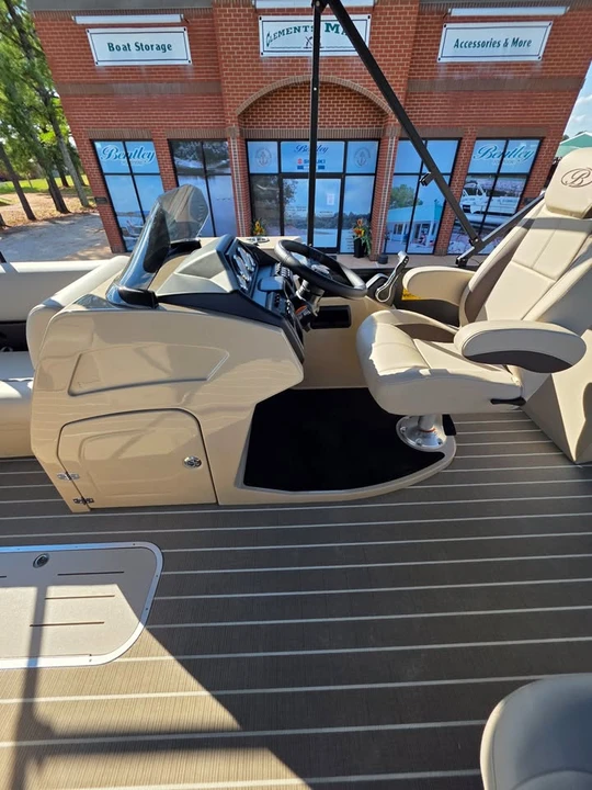 2026 Bentley - Image 11 of 20