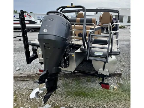 2026 Bentley Pontoons Elite 223 Swingback DC