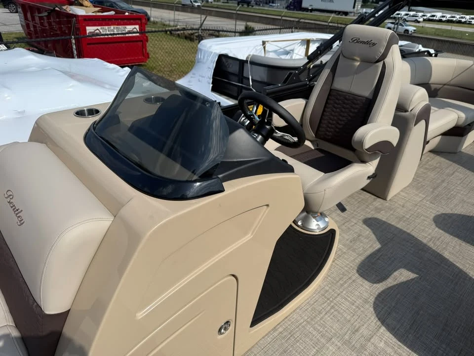 2026 Bentley - Image 8 of 17