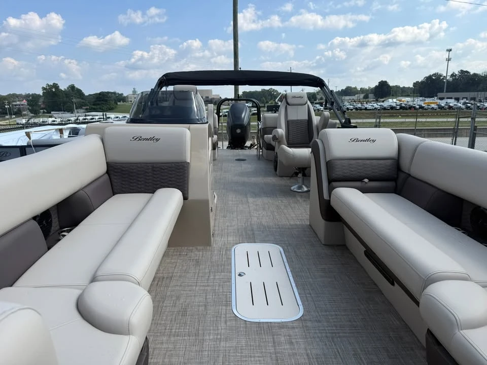 2026 Bentley - Image 7 of 17
