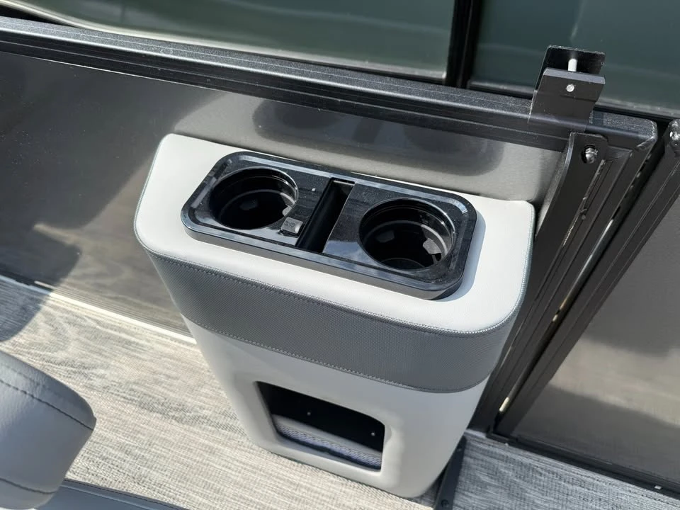 2026 Bentley - Image 7 of 19