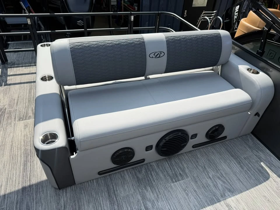 2026 Bentley - Image 11 of 19